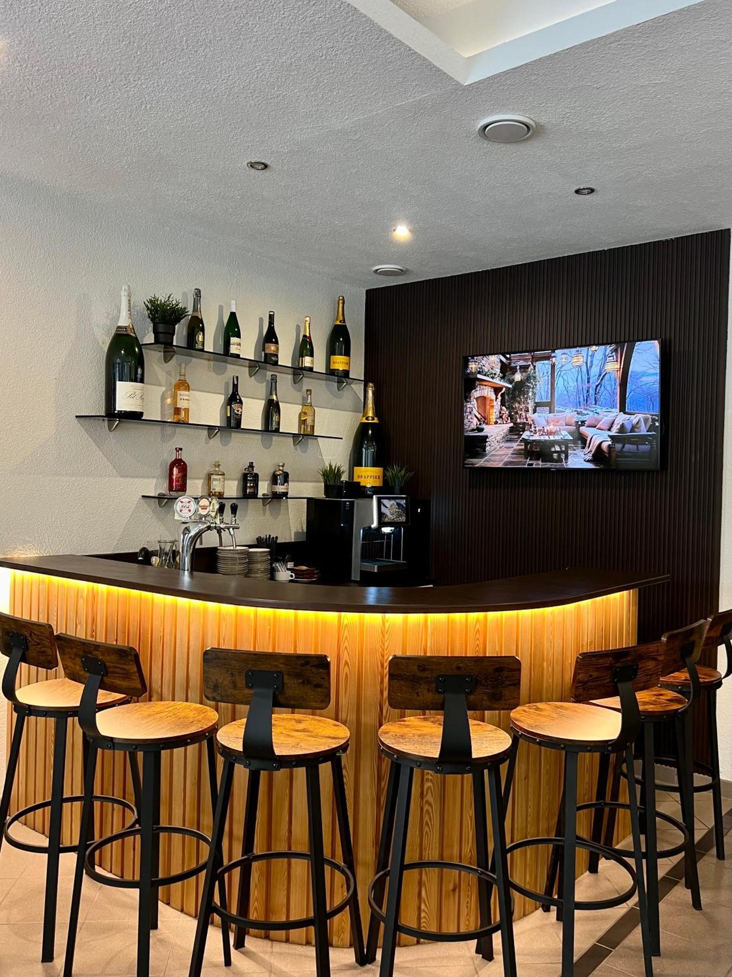Butenas Hotel Tyla Biržai Zewnętrze zdjęcie