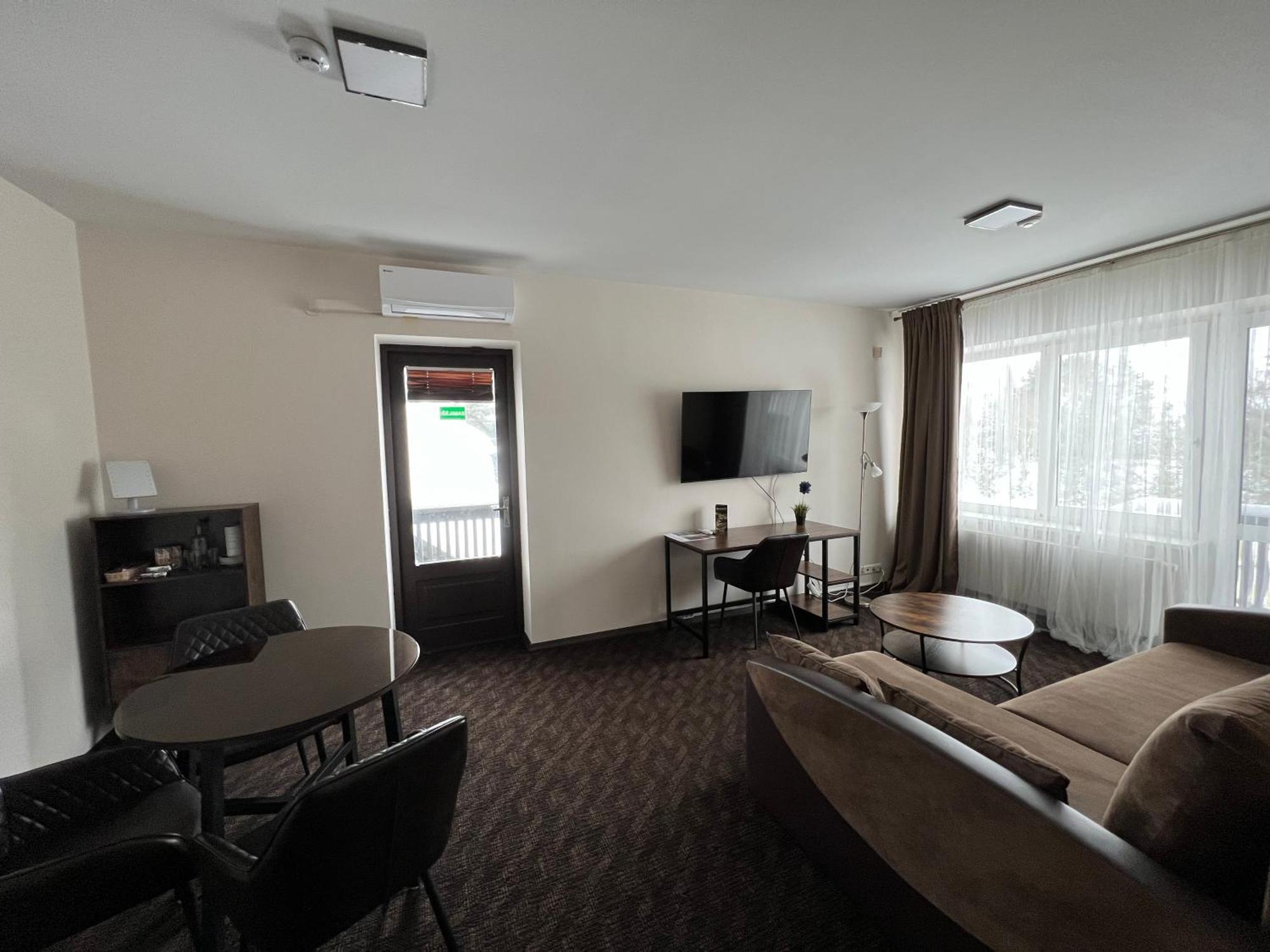 Butenas Hotel Tyla Biržai Zewnętrze zdjęcie
