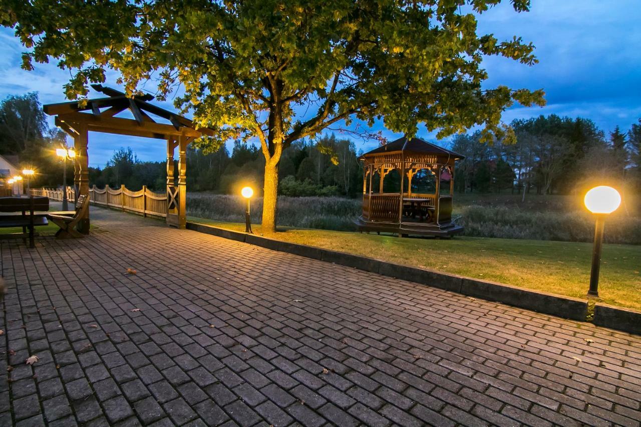 Butenas Hotel Tyla Biržai Zewnętrze zdjęcie